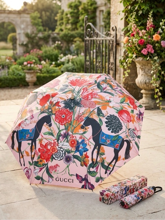 Gucci Accessories - Gucci Umbrella Floral Horse New in Box AMAZING new no tag